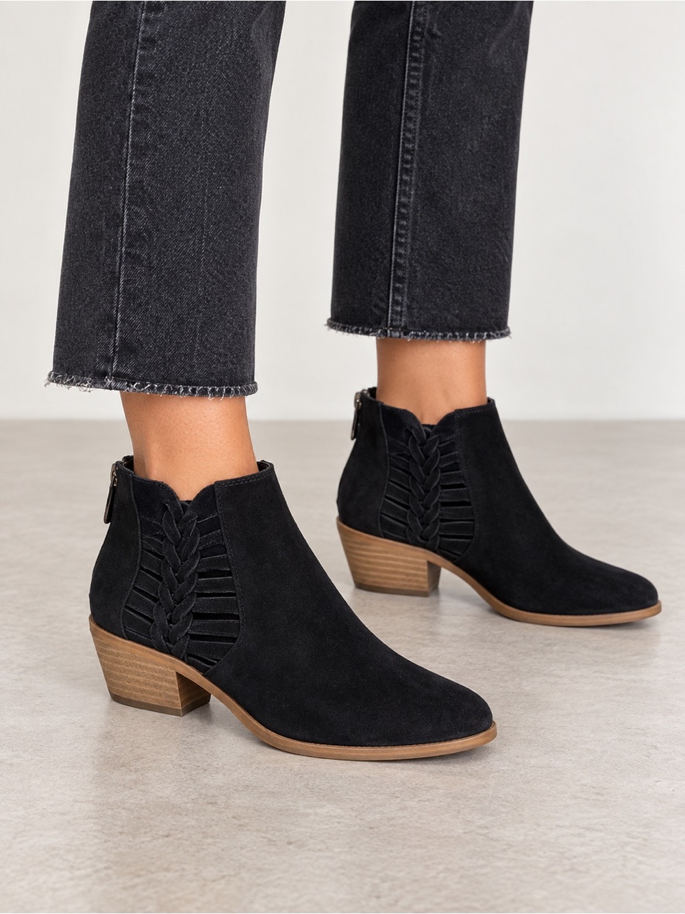NEW Vince Camuto Black Ankle Boots Braided Suede Heeled Bootie Size 6